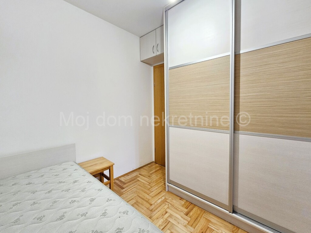 Image 6323376 - 9