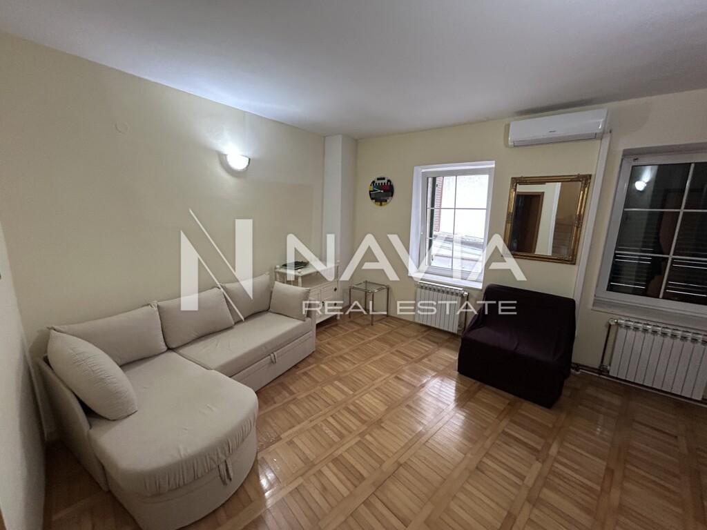 Image 6323402 - 7
