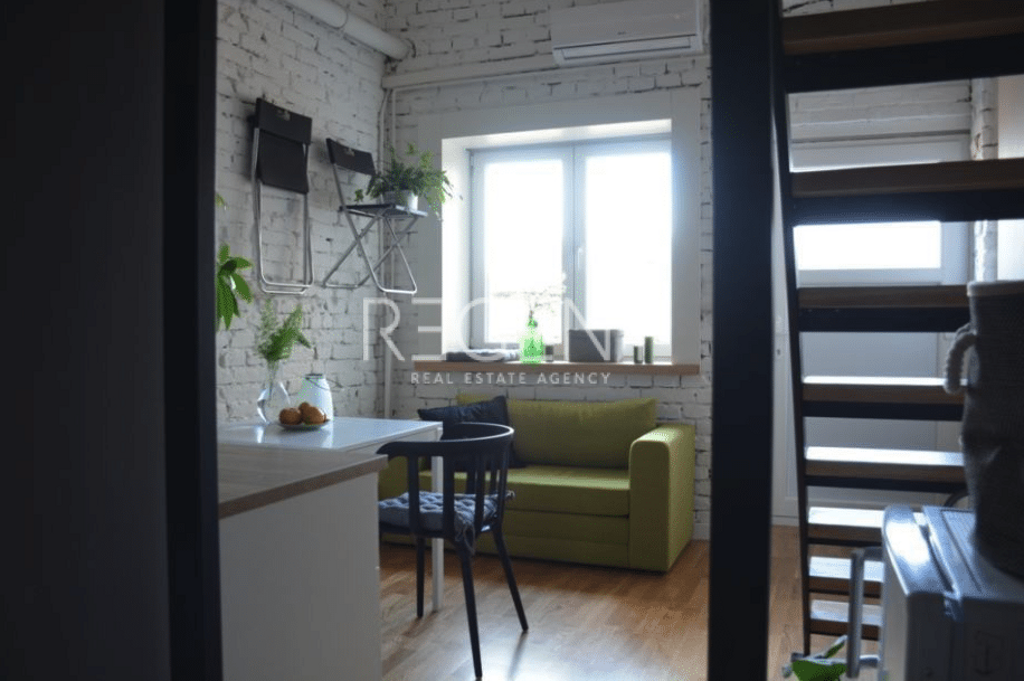 Image 6323435 - 8
