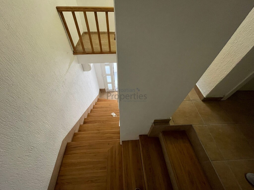 Image 6323438 - 22