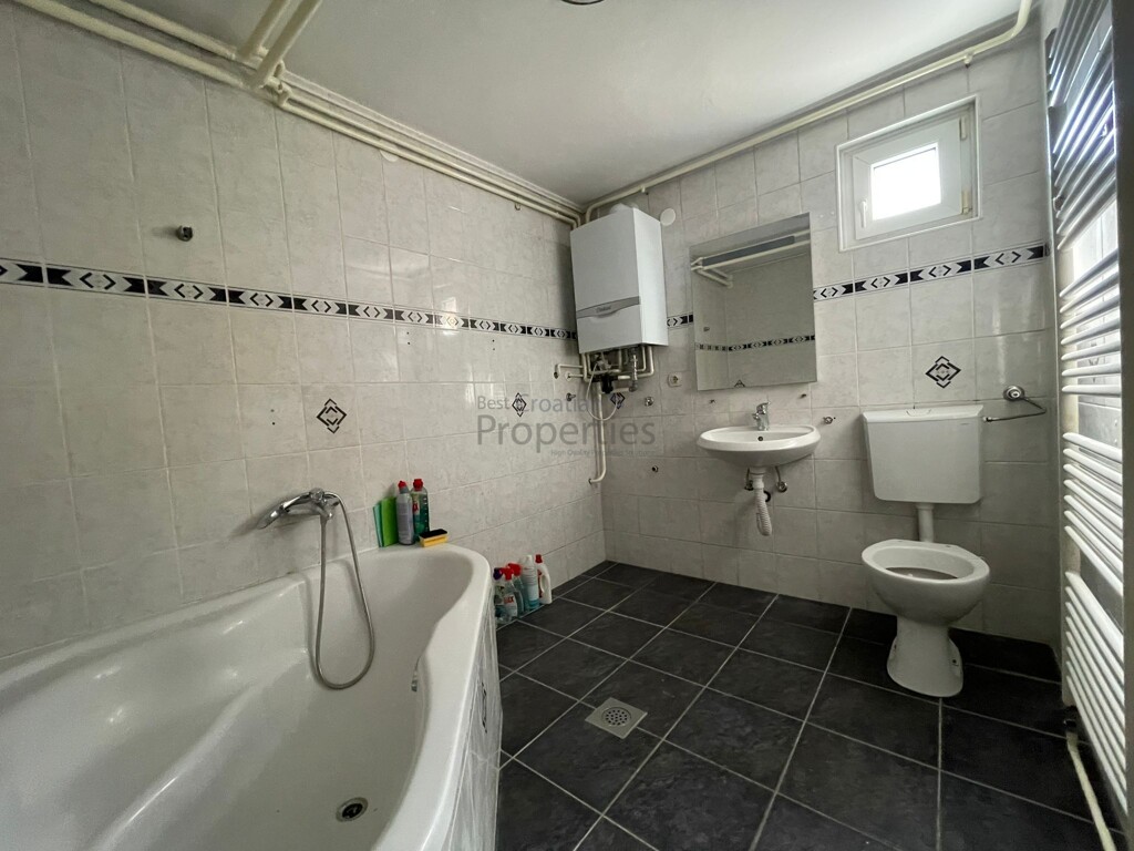 Image 6323438 - 14