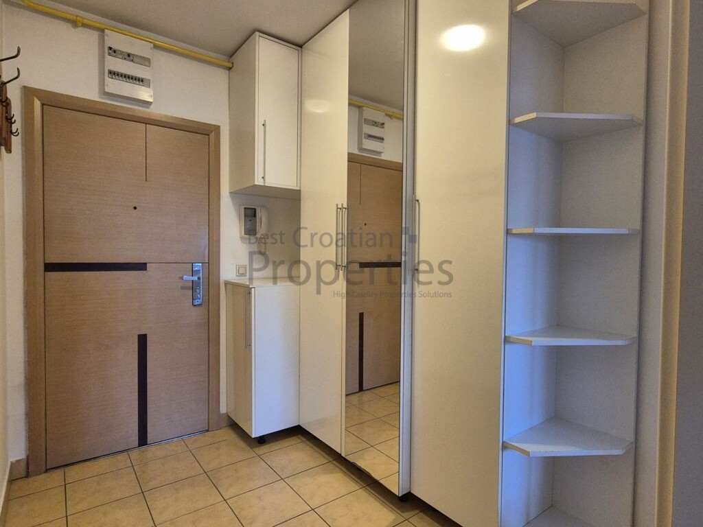 Image 6323439 - 11