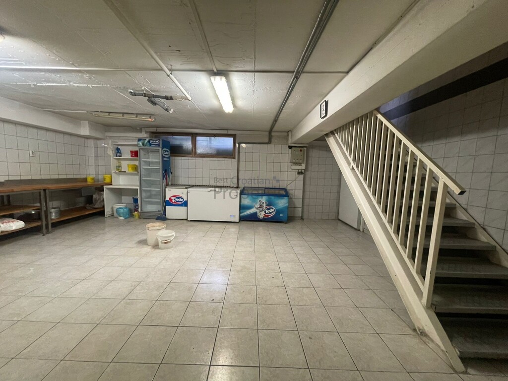 Image 6323440 - 11