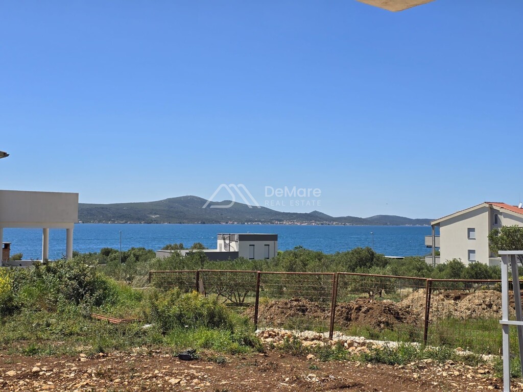 Image 6323462 - 8