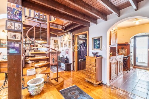 Thumbnail 6323760 - 4