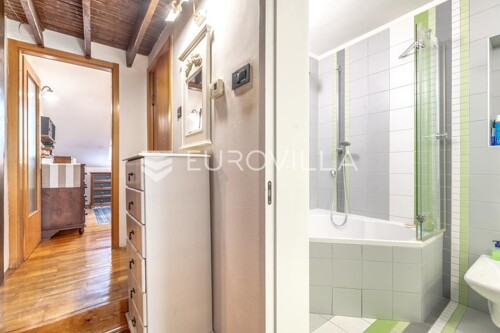 Thumbnail 6323760 - 7