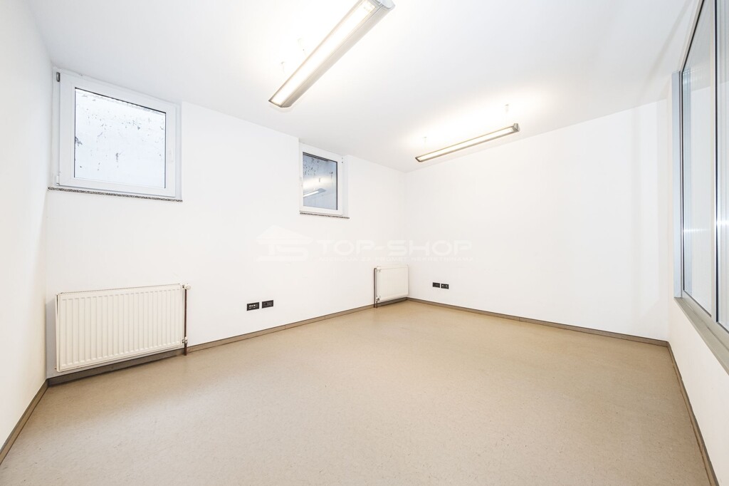 Image 6323886 - 9