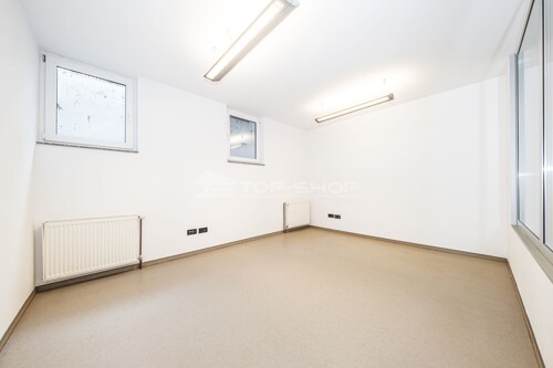 Thumbnail 6323886 - 9