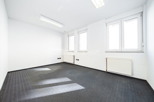 Thumbnail 6323886 - 6