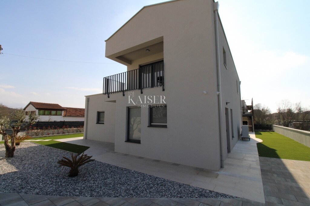 Image 6323900 - 6