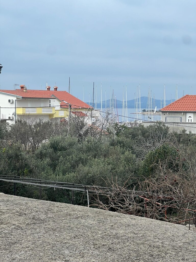 Image 6324322 - 1