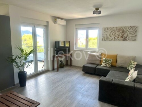 Stan u zgradi, 50 m2