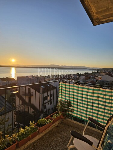 CRIKVENICA, stan 2s+db s balkonom