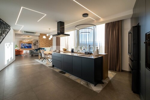 OPATIJA, VOLOSKO - Jedinstven dvoetažni penthouse s panorams