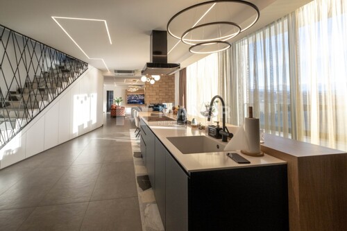 OPATIJA, VOLOSKO - Jedinstven dvoetažni penthouse s panorams
