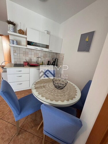 Medulin, dvosoban stan 39m2, 1.kat, parking, 400m od mora