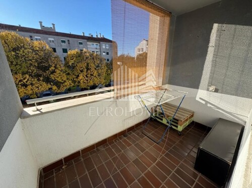 Zadar, Bili Brig, 3S stan, prvi kat, lift, 74m2, 220000 €