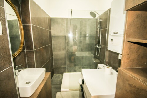 Thumbnail 6325240 - 6