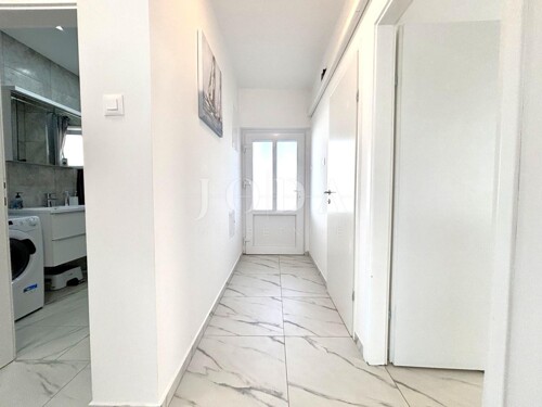 Thumbnail 6325515 - 3