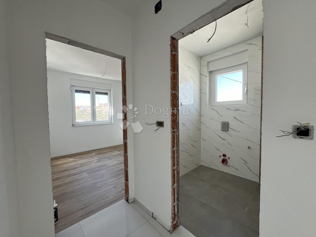 Image 6325540 - 4