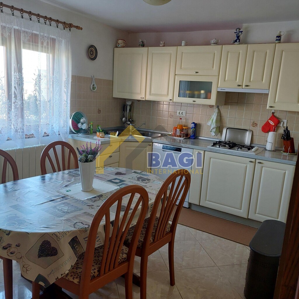 Image 6325631 - 9