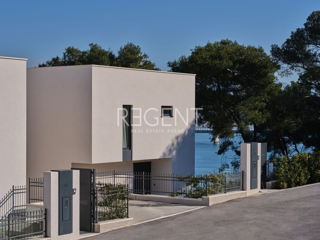 Image 6325715 - 2