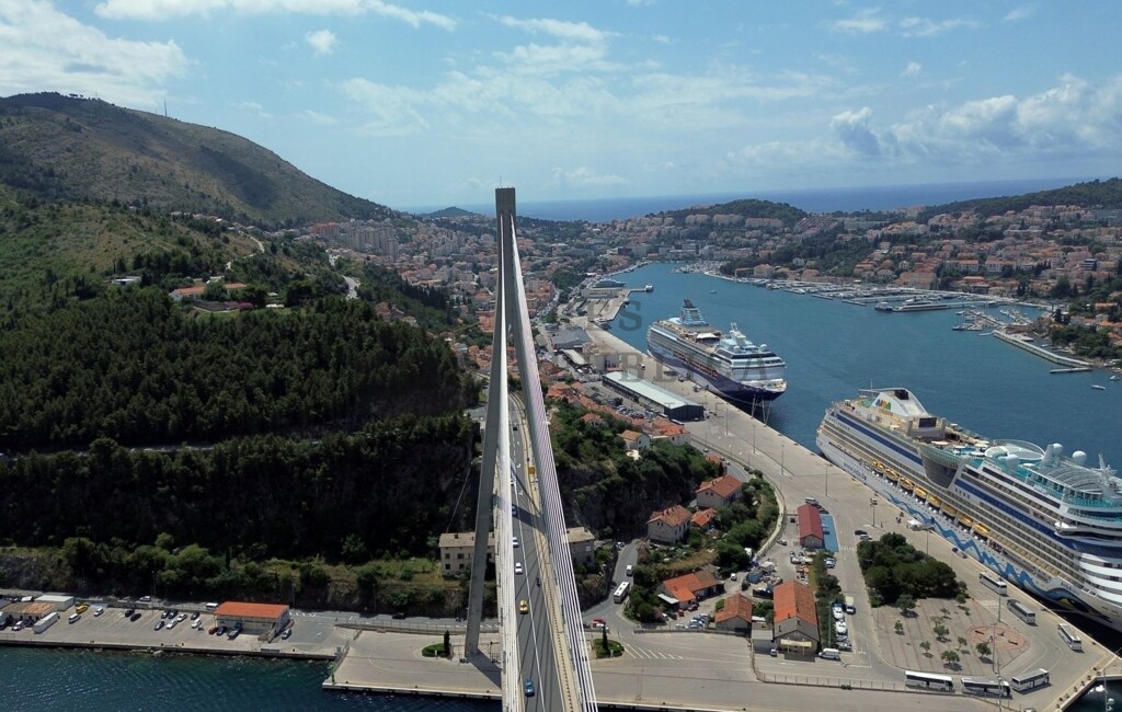 Image 6326137 - 4