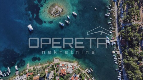 Luksuzno namješteni stanovi uz more na Korčuli – rijetka prilika