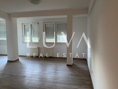 Thumbnail 6326556 - 5