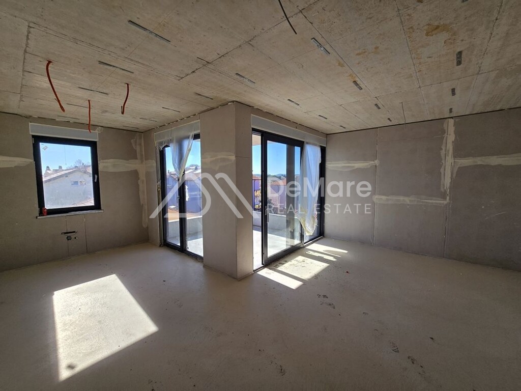 Image 6326603 - 8