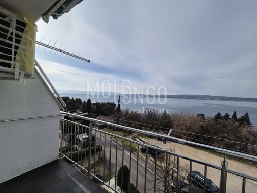 CRIKVENICA, adaptiran jednosoban stan 100 m od mora