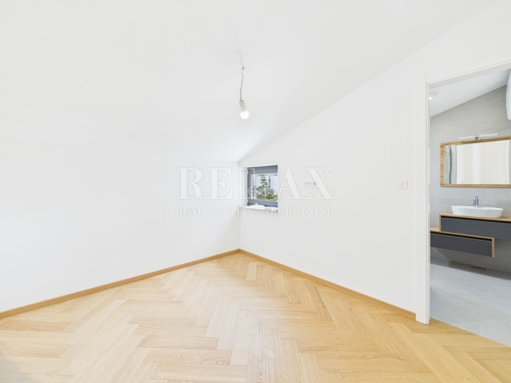 Image 6326623 - 25