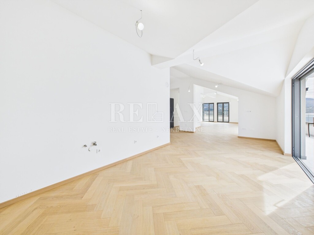 Image 6326623 - 16