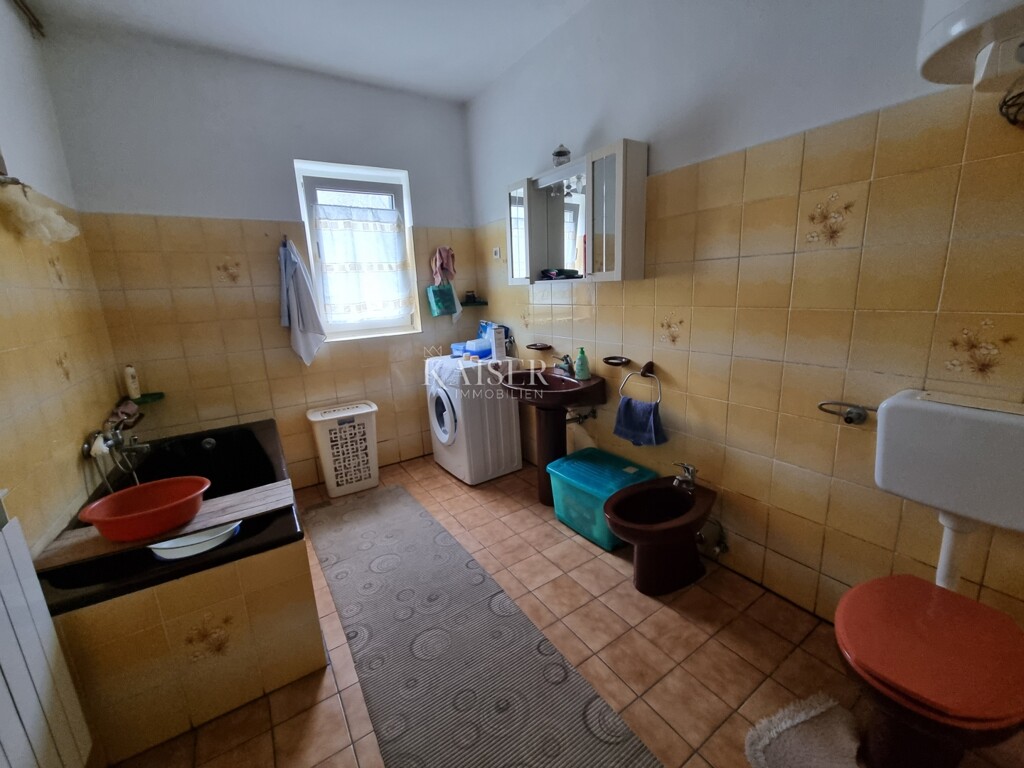 Image 6326629 - 11