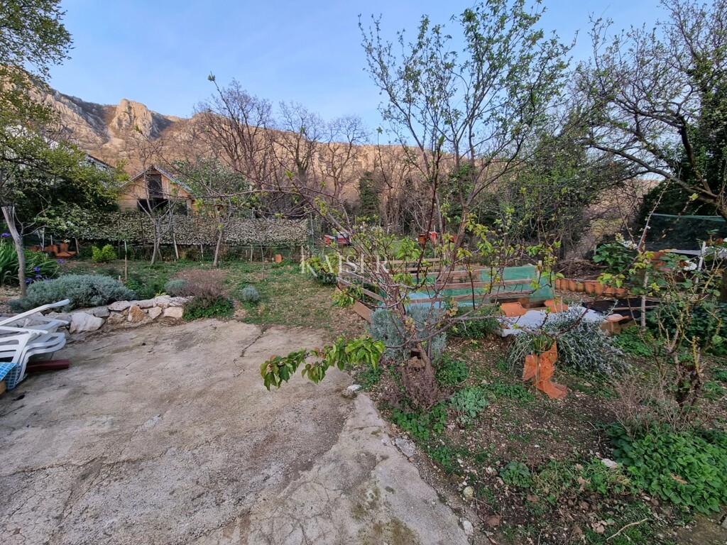 Image 6326630 - 10