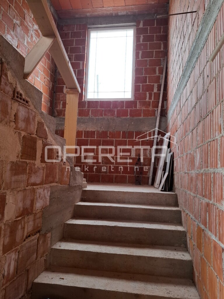 Image 6326930 - 12