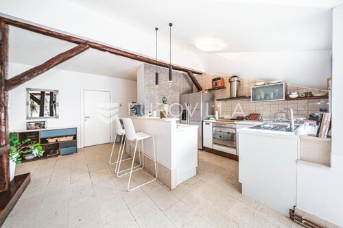 Thumbnail 6327036 - 9