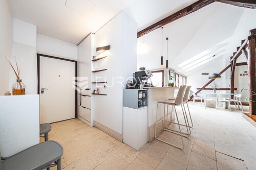 Thumbnail 6327036 - 10