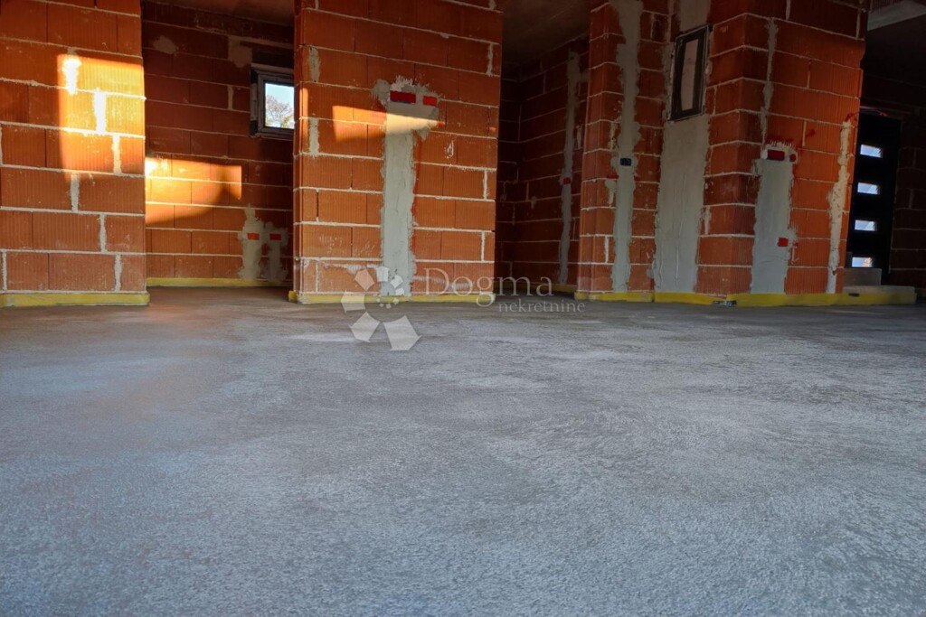 Image 6327060 - 17