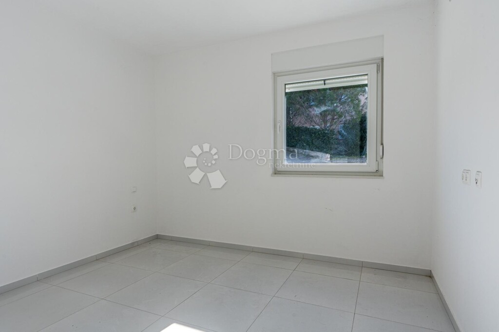 Image 6327074 - 7