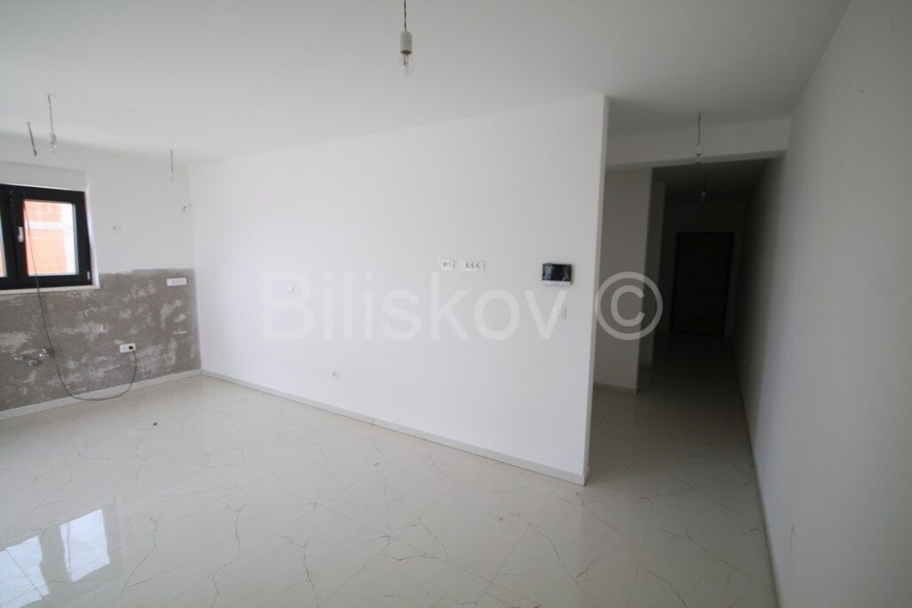 Image 6327165 - 7