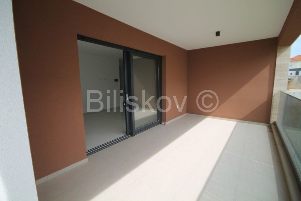 Image 6327165 - 11