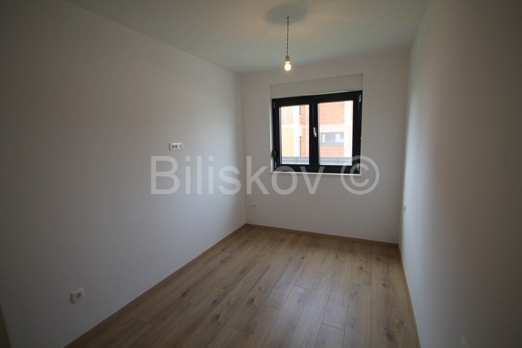 Image 6327165 - 9
