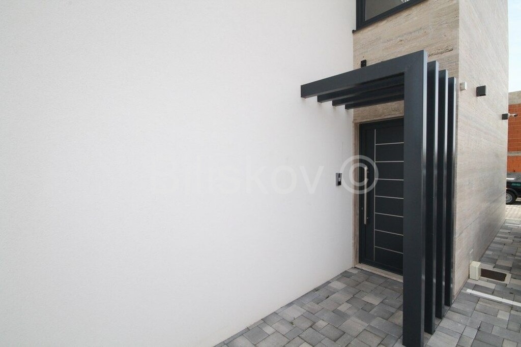 Image 6327165 - 3