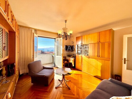 RIJEKA, BELVEDER - 2S klasični stan, panoramski pogled, 51 m