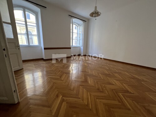 RIJEKA, CENTAR - Stan površine 268 m2, idealno za poslovnu d