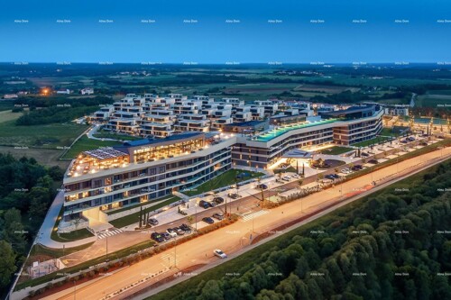 Stan Luksuzni resort s krovnim infinity bazenom!