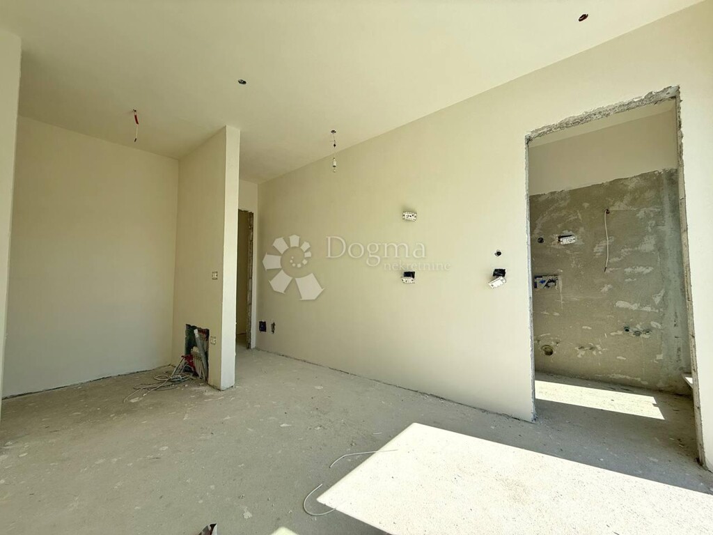 Image 6327737 - 6