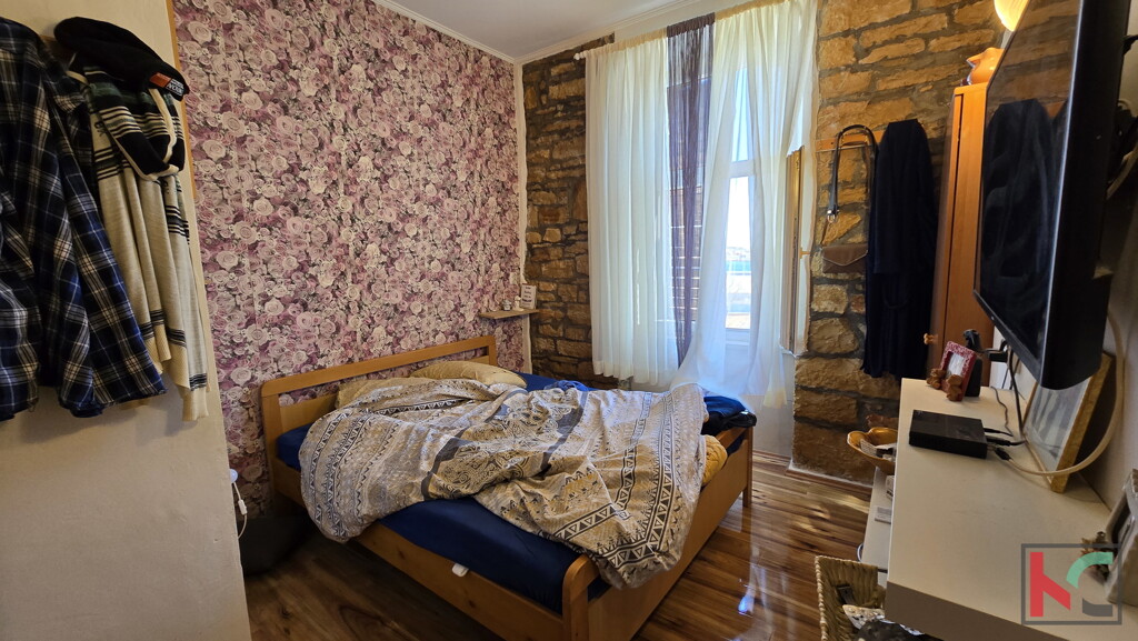 Image 6327767 - 8