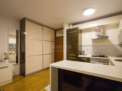 Thumbnail 6327780 - 11